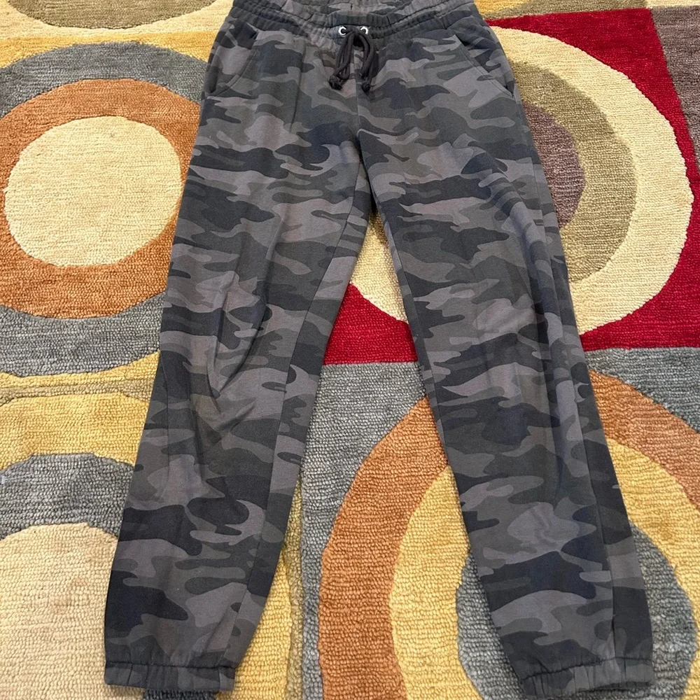 Wild Fable Camo Print Jogger Sweatpants Lounge Pants Pockets Joggers Size Small